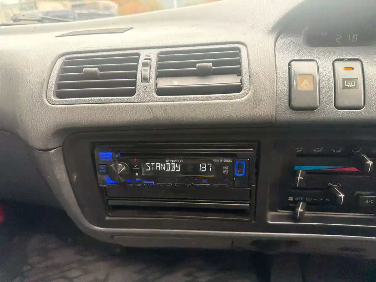1994 Toyota LiteAce GXL - Image 11