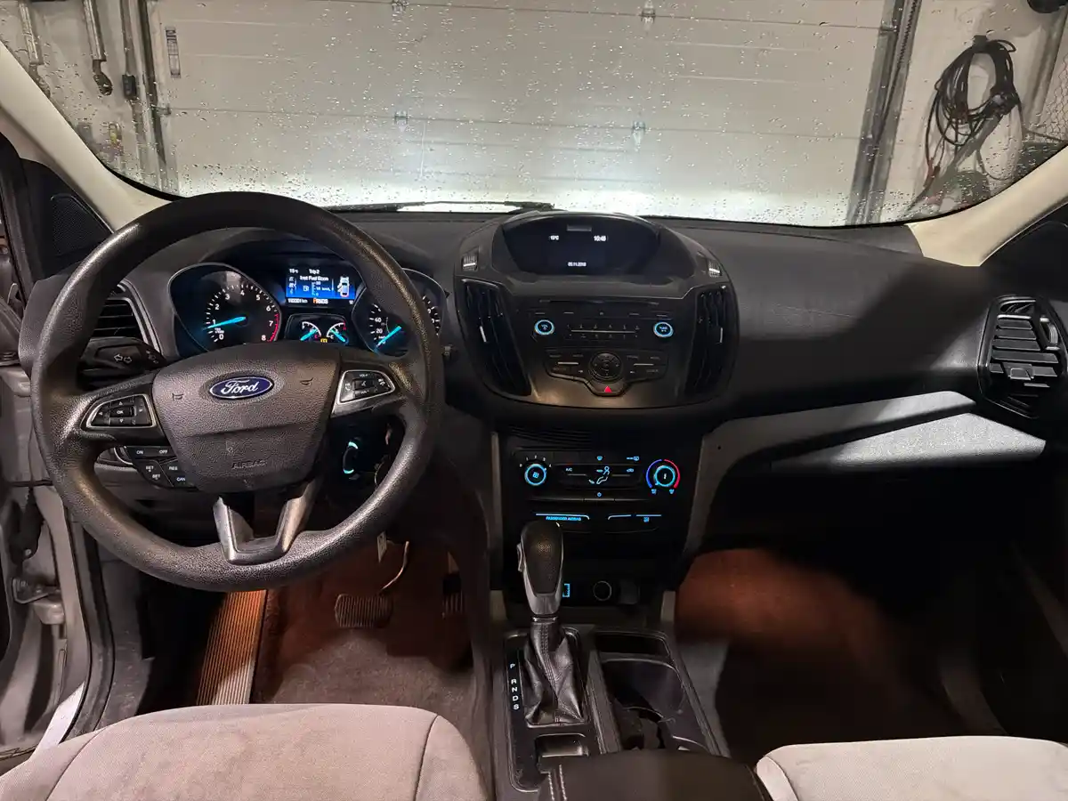 2017 Ford Escape S - Image 12