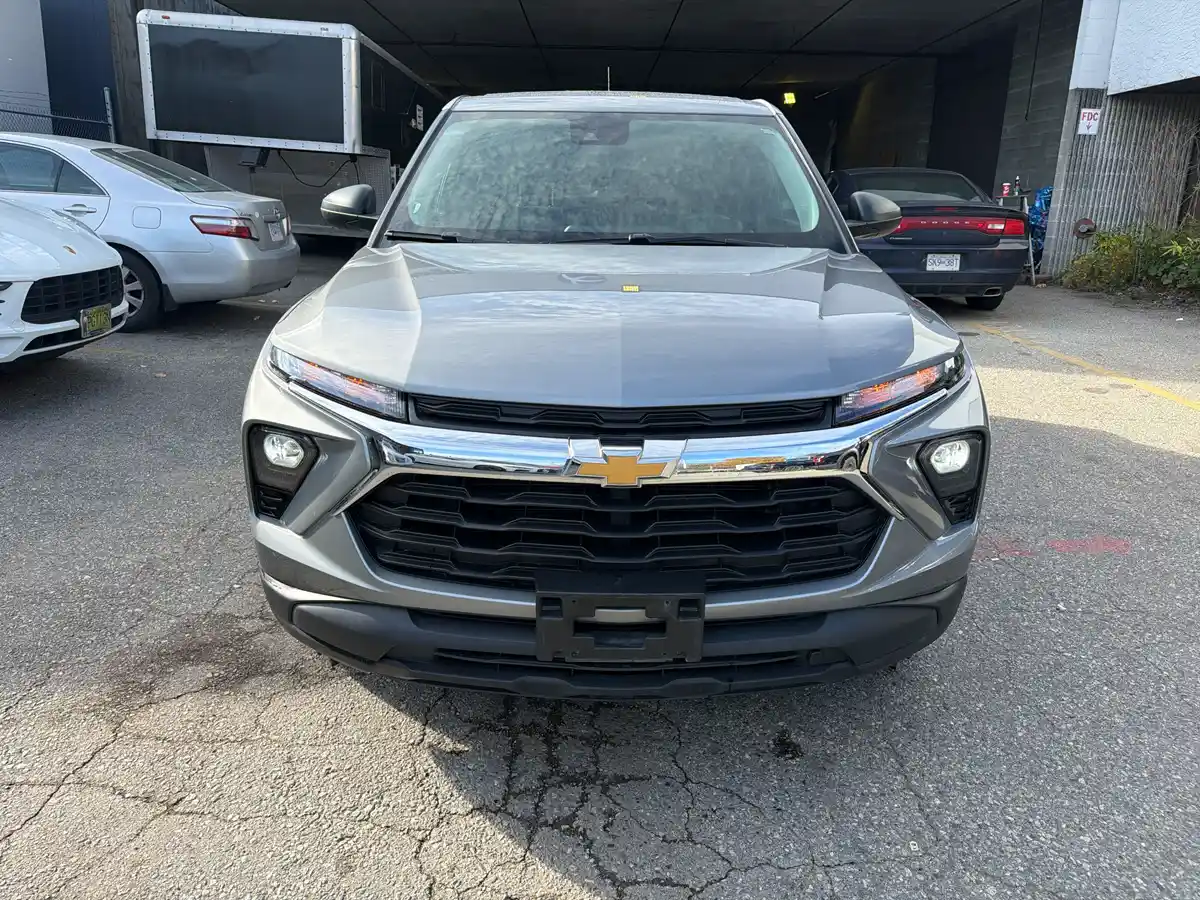 2025 Chevrolet Trailblazer LS - Image 8